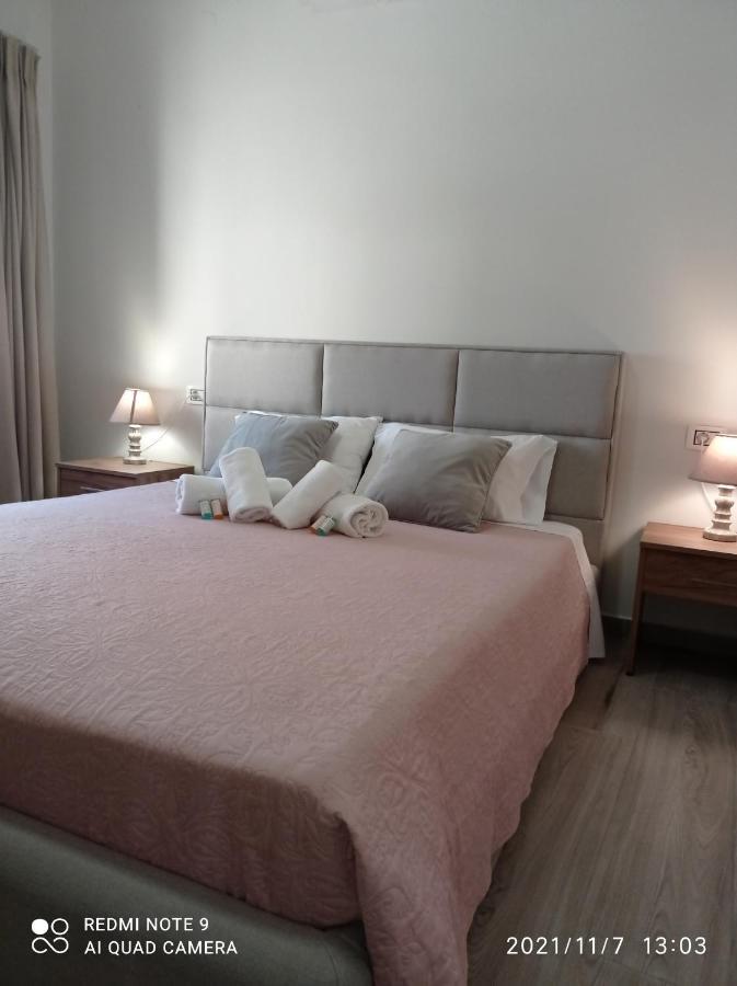 Sunshine Apartments Kato Daratso Luaran gambar