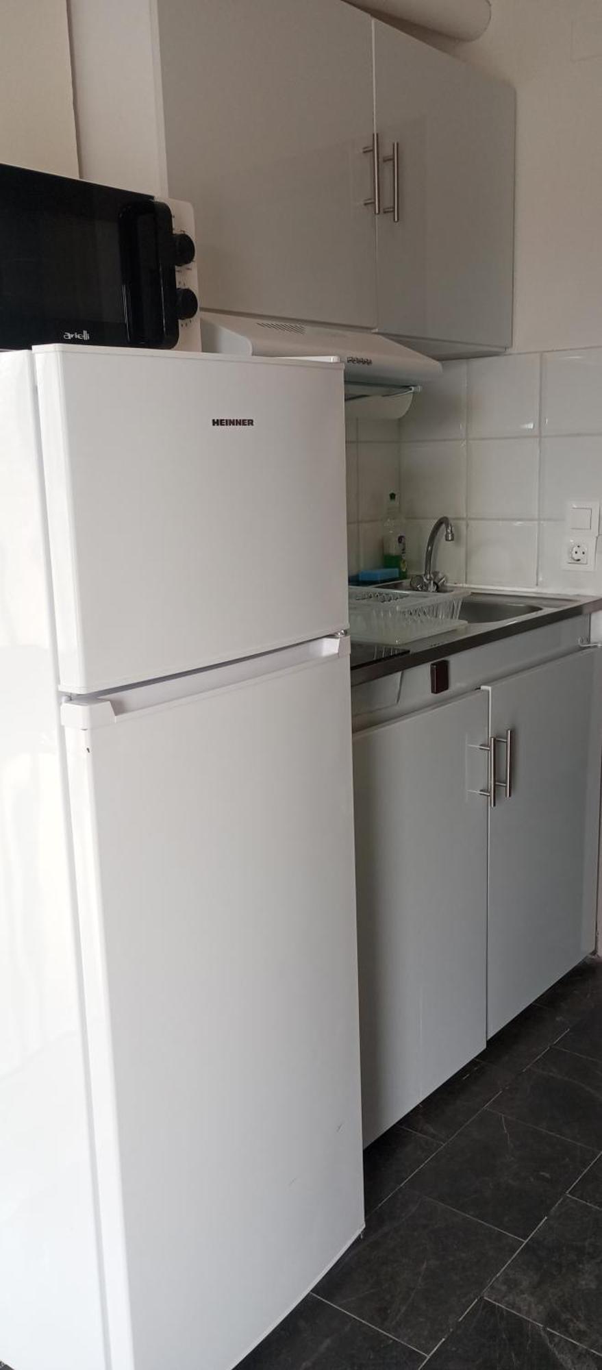 Sunshine Apartments Kato Daratso Luaran gambar