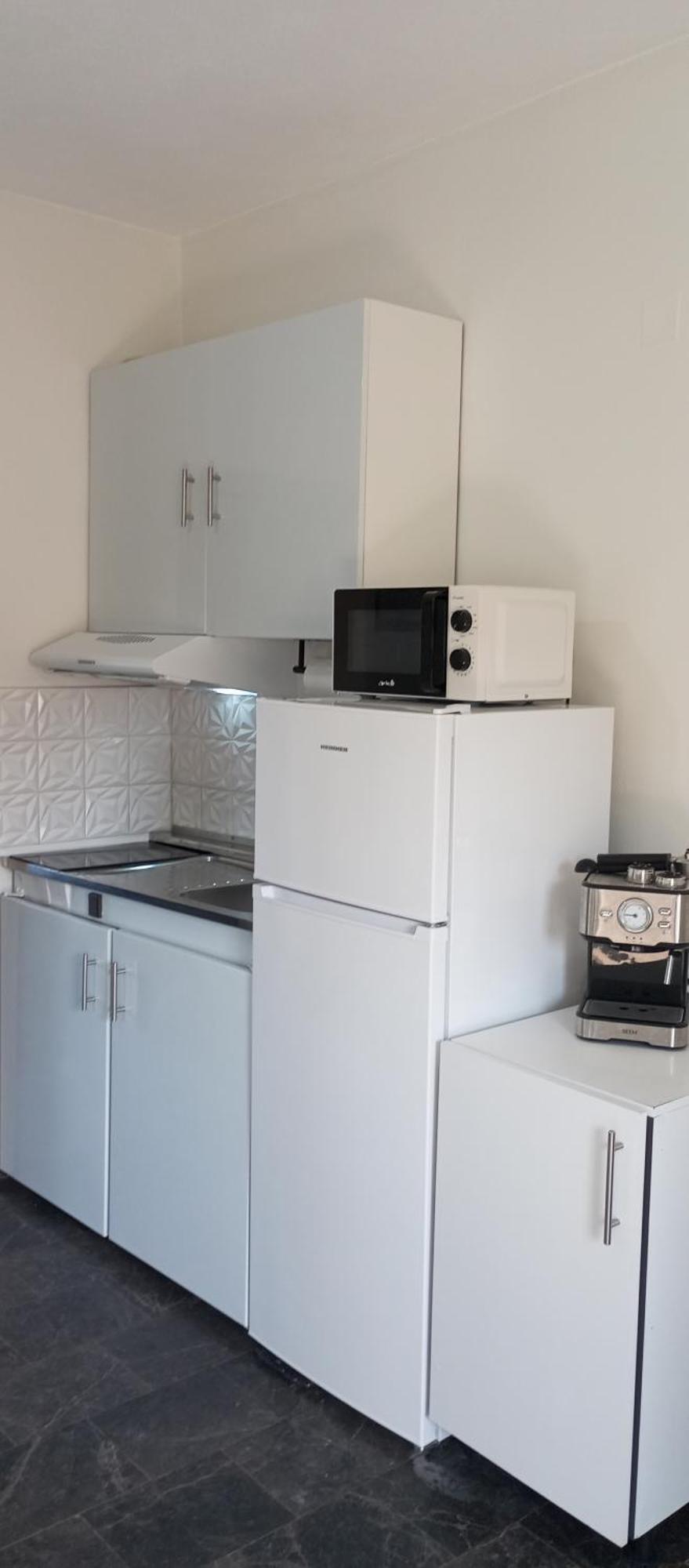 Sunshine Apartments Kato Daratso Luaran gambar